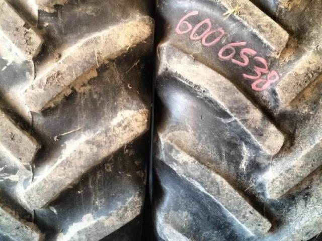 Pneu 600/65R38 2.7cm  800€