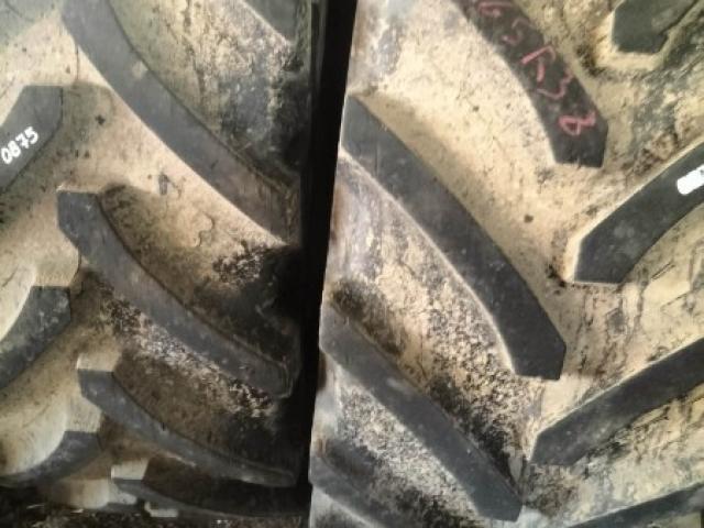 Pneu 650/65R38 4.9cm  2400€  / Pneu540/65R28 3.9cm  1580€
