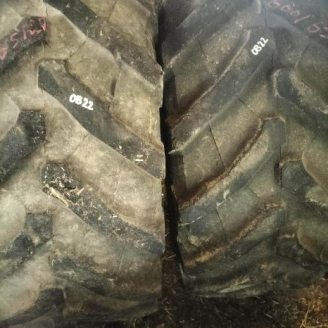 Pneu 600/65R28 2.4cm
