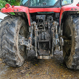 Changer pneu de tracteur crevé